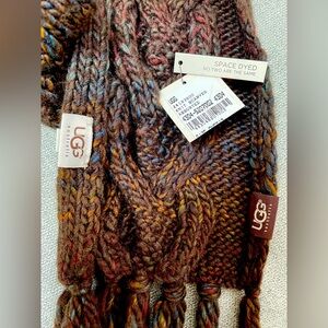 BNWT UGG Chunky Knit Scarf